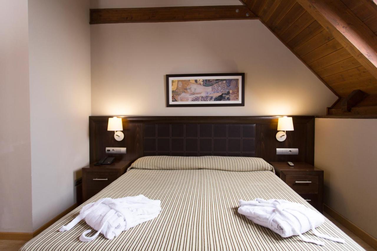 Hotel Snoe Aragon Hills Formigal Zewnętrze zdjęcie