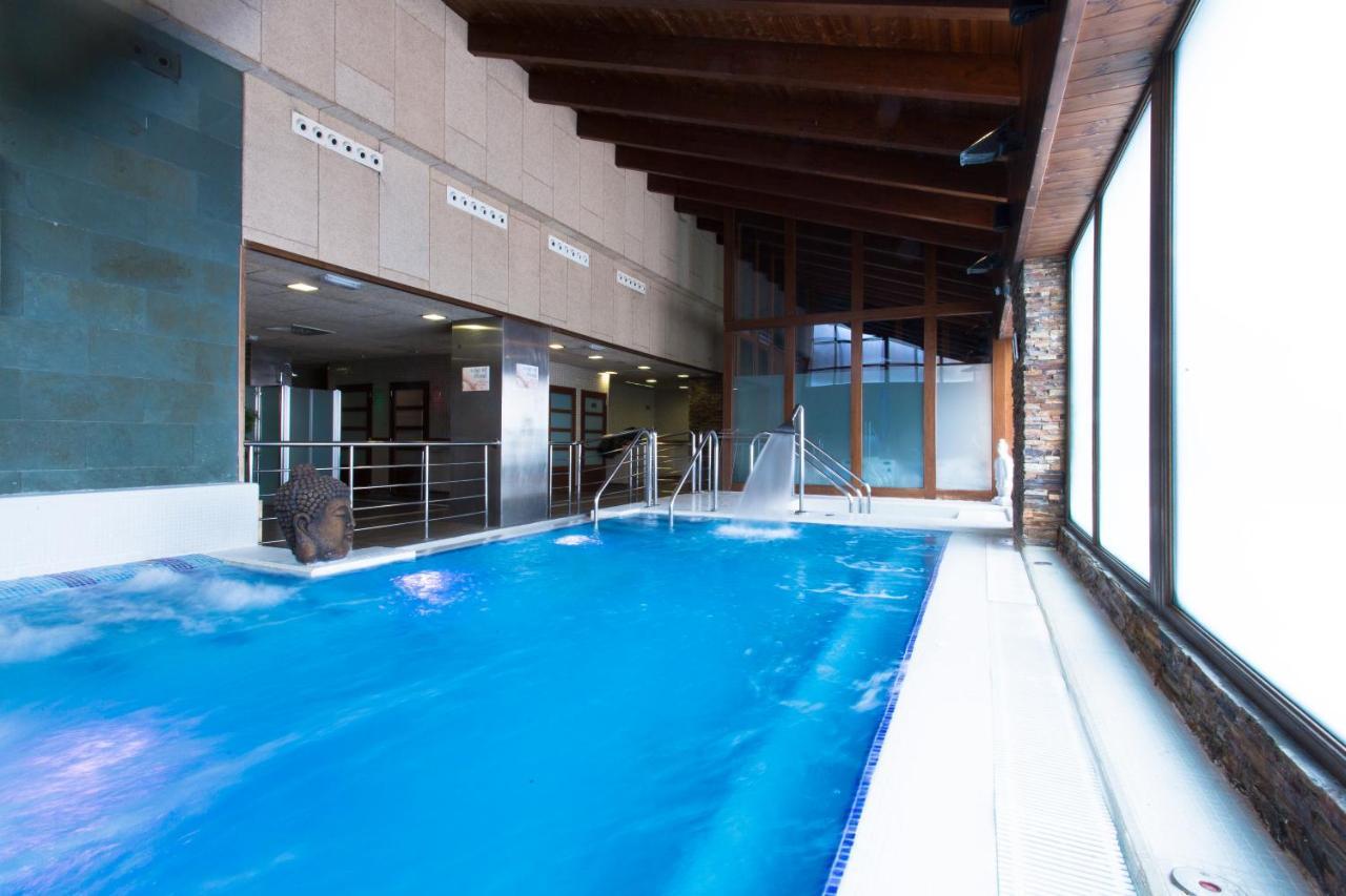 Hotel Snoe Aragon Hills Formigal Zewnętrze zdjęcie